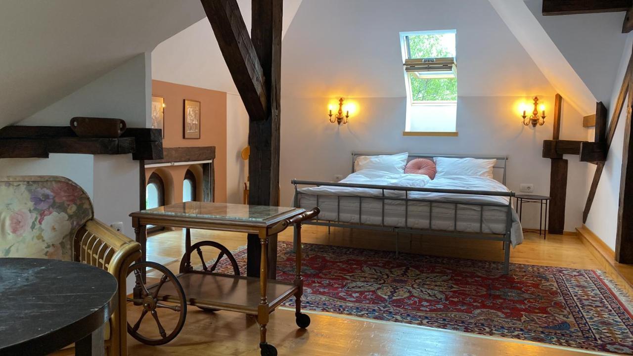 בראשוב Rose'S Oldtown Apartment מראה חיצוני תמונה