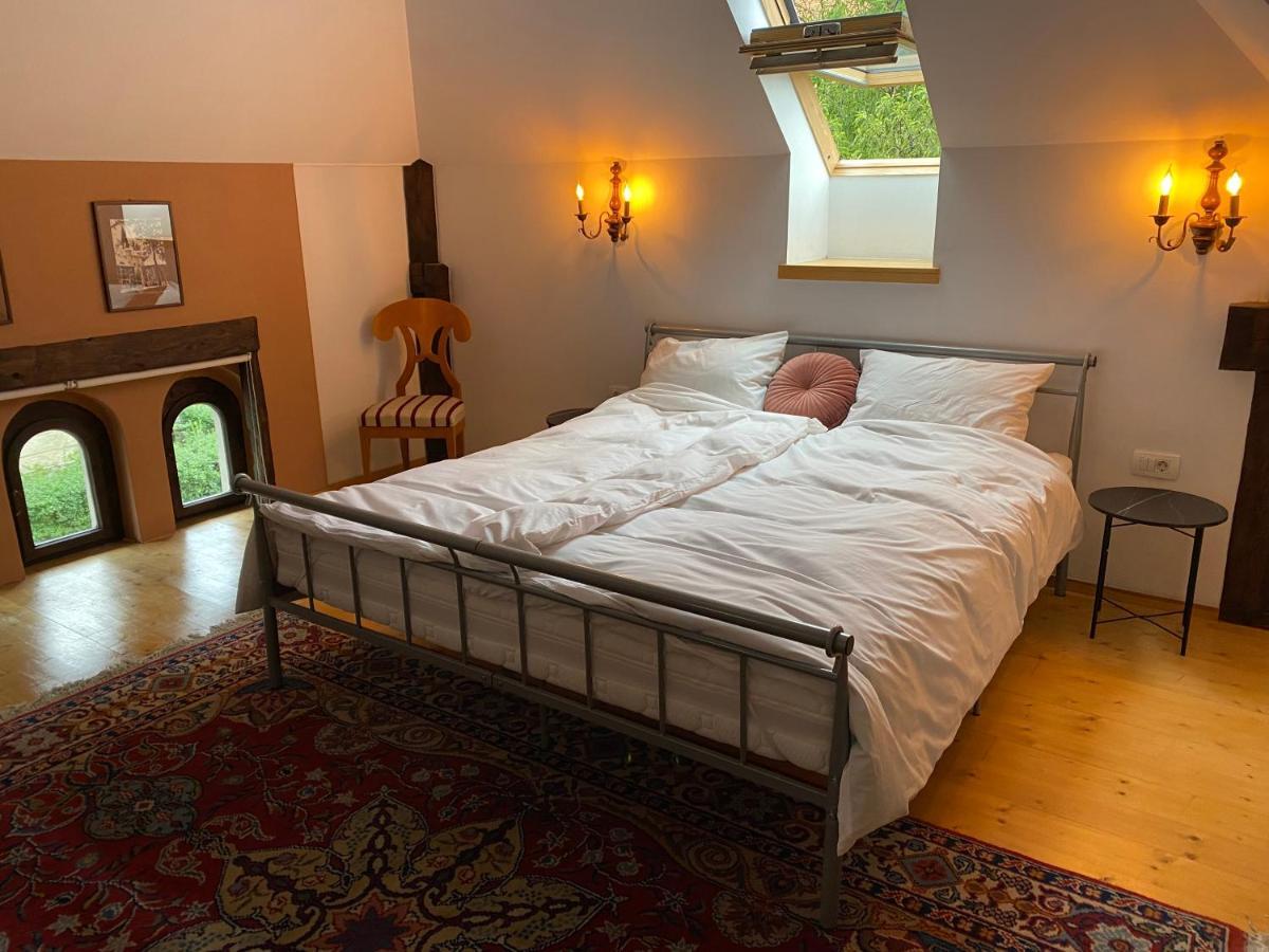 בראשוב Rose'S Oldtown Apartment מראה חיצוני תמונה