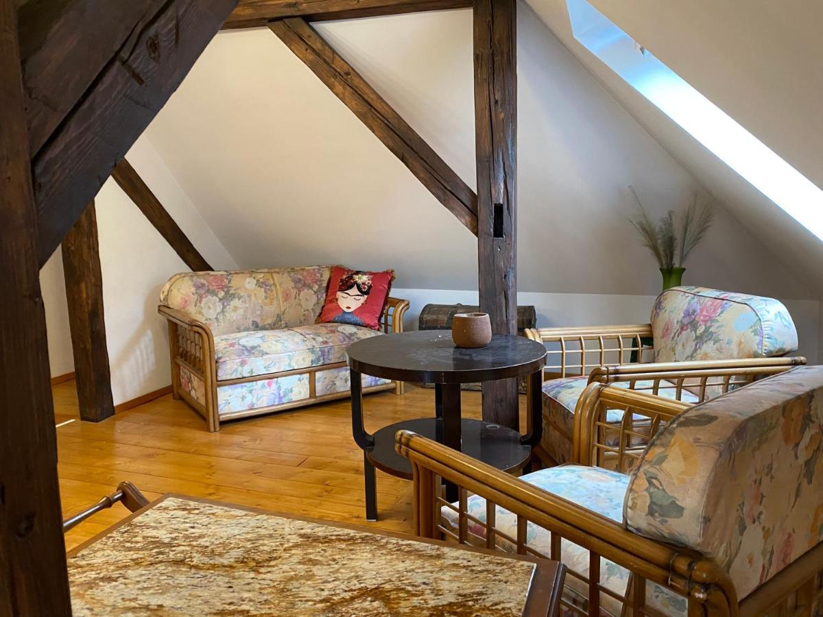 בראשוב Rose'S Oldtown Apartment מראה חיצוני תמונה