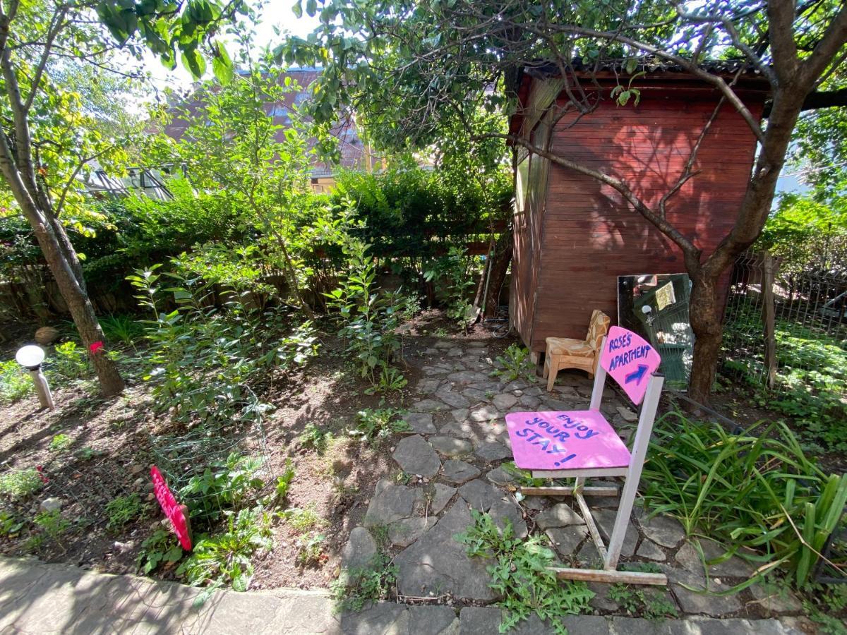 בראשוב Rose'S Oldtown Apartment מראה חיצוני תמונה