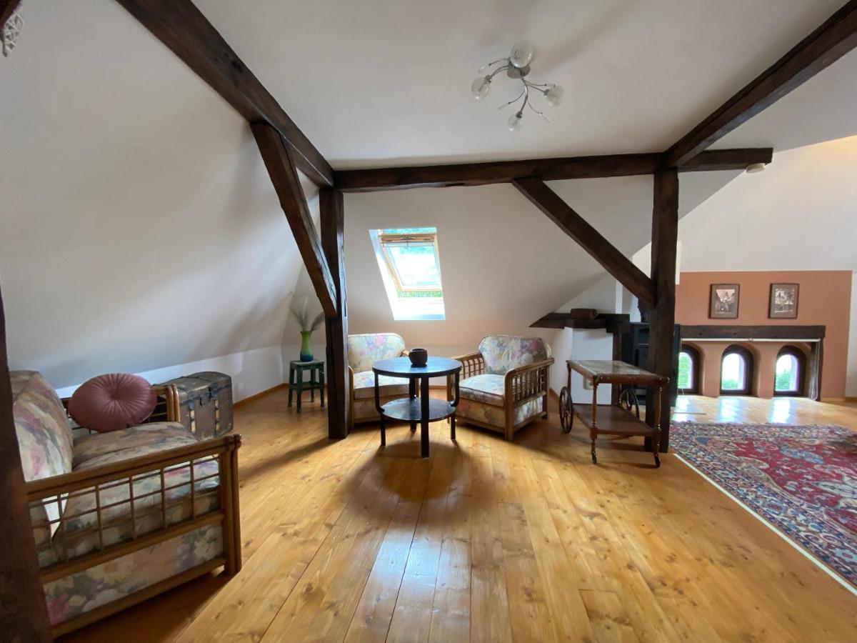 בראשוב Rose'S Oldtown Apartment מראה חיצוני תמונה