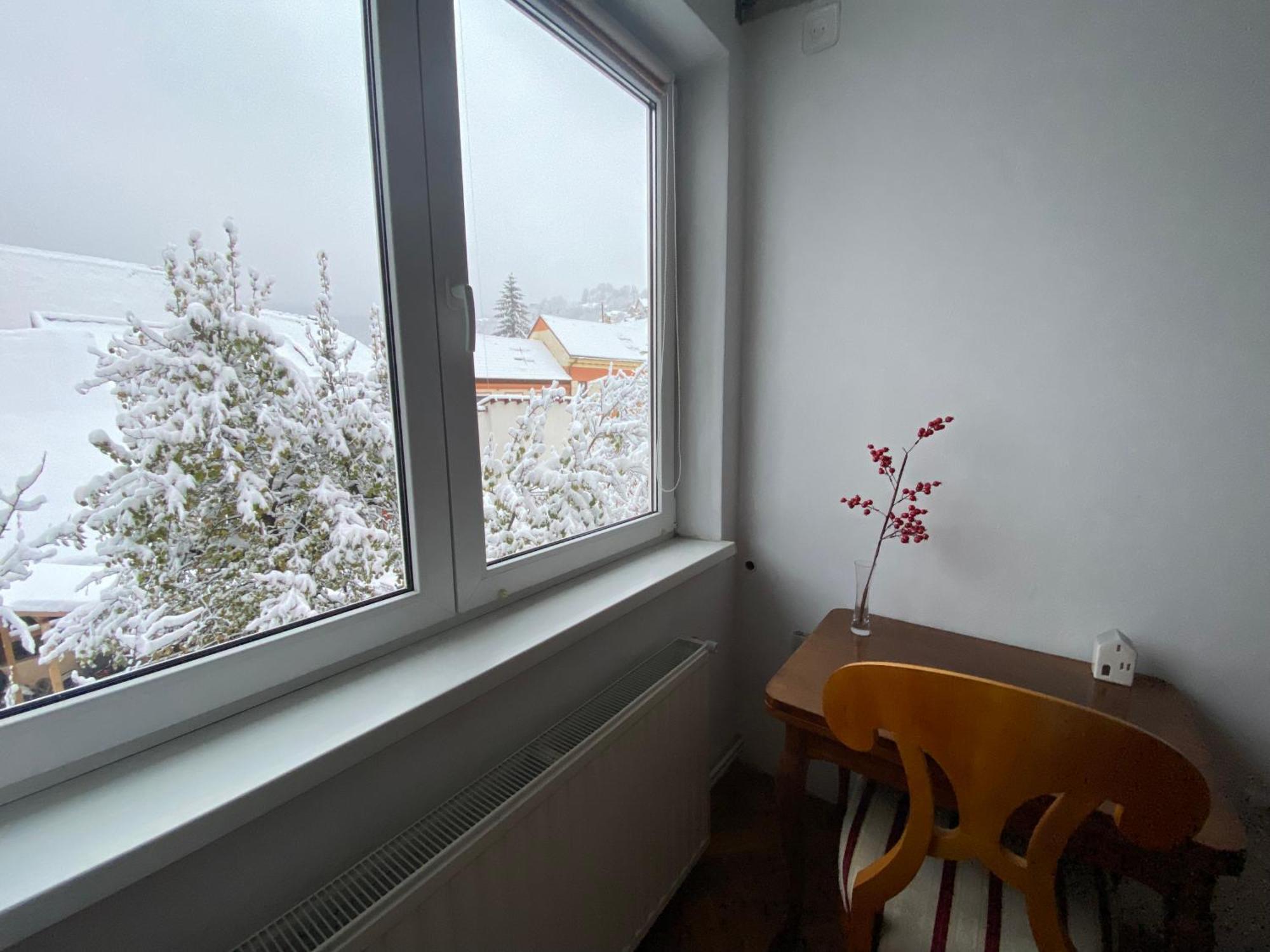 בראשוב Rose'S Oldtown Apartment מראה חיצוני תמונה