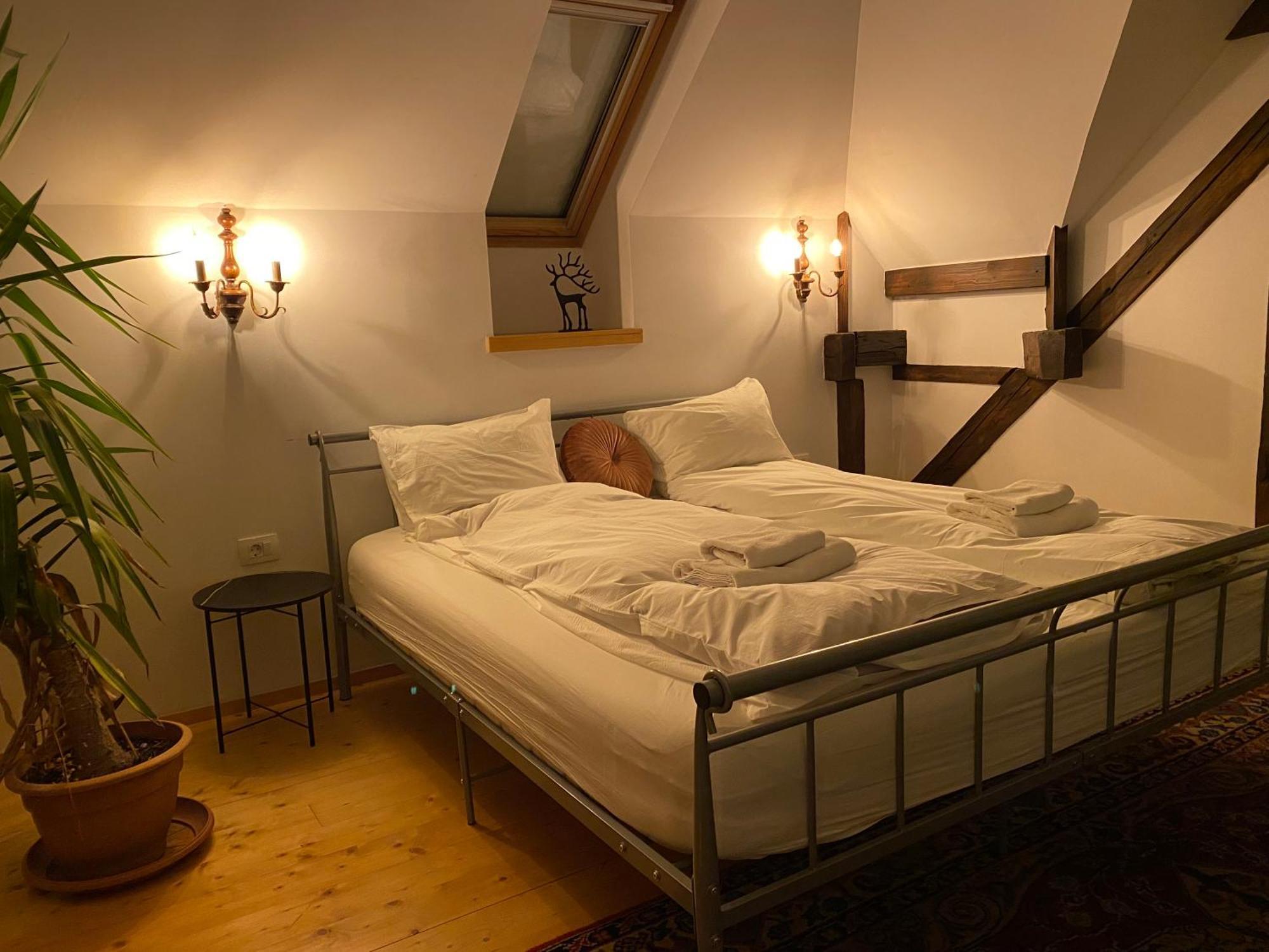 בראשוב Rose'S Oldtown Apartment מראה חיצוני תמונה