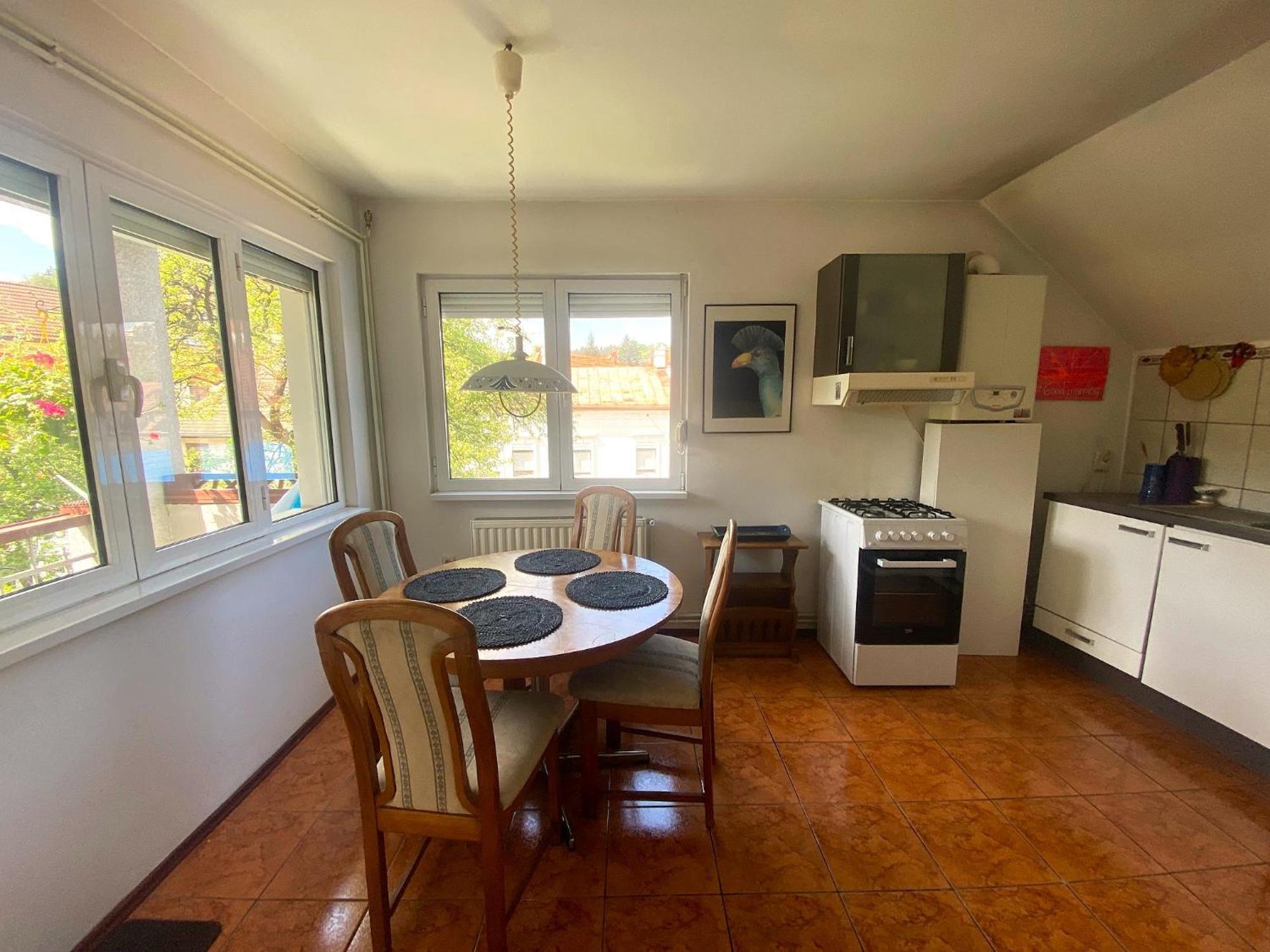 בראשוב Rose'S Oldtown Apartment מראה חיצוני תמונה